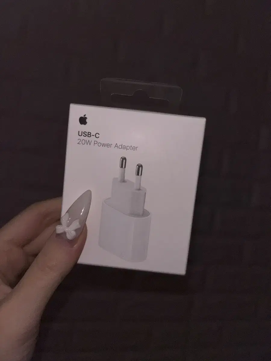 애플 아이폰 20W USB-C 전원 어댑터